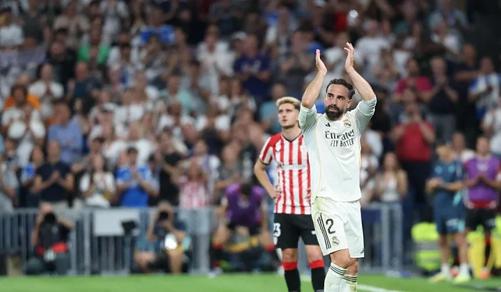 Carvajal se despide del Bernabéu entre lágrimas y ovaciones en su último partido con el Real Madrid