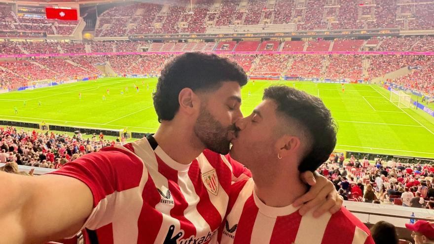 Athletic Club hosts LGTBIfobia awareness talk with a same-sex couple