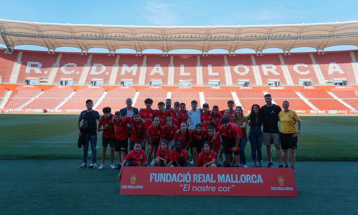 Luis Orejuela Apadrina Escuelas de la Fundació Reial Mallorca en Llucmajor y Alcúdia
