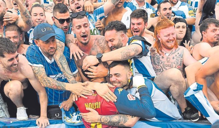 El Deportivo Regresa a Primera División Tras una Épica Temporada
