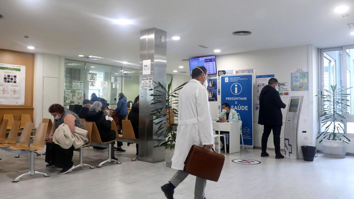 El sueldo de un médico de familia en Galicia puede alcanzar los 93.000 euros al final de su carrera