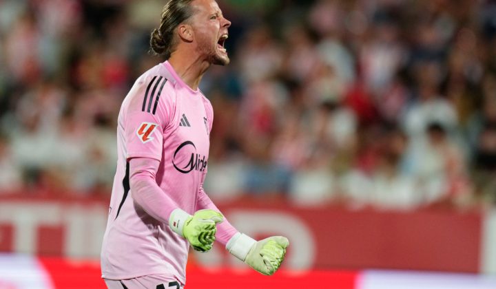 Nyland’s Sacrifice: Goalkeeper Postponed Surgery to Help Sevilla Secure La Liga Status