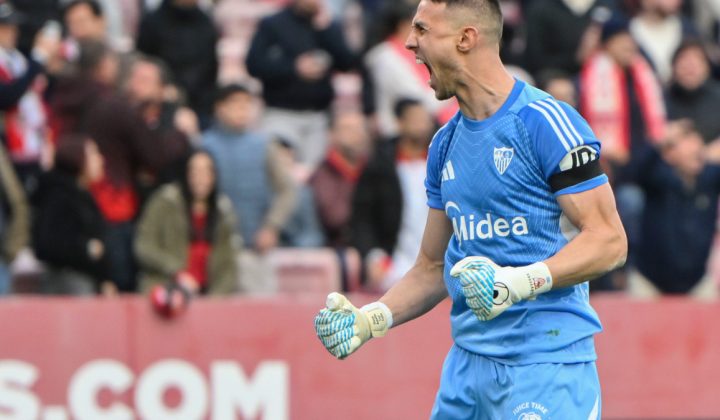 Sevilla Faces Goalkeeper Overhaul Amidst Financial Constraints
