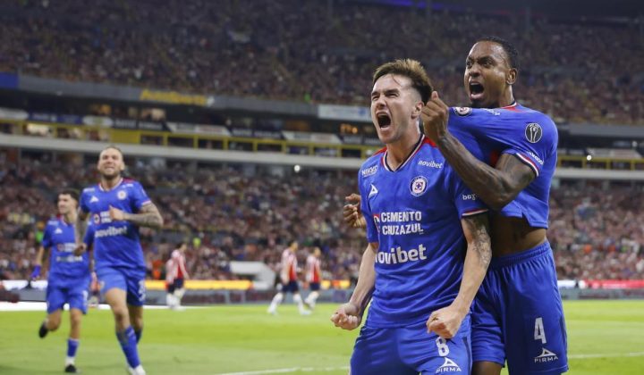 Cruz Azul avanza a la final del Clausura mexicano tras vencer a Chivas