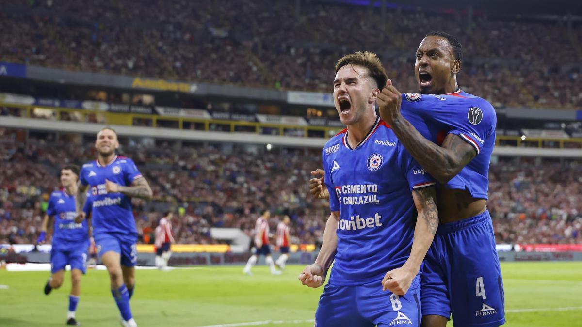 Cruz Azul avanza a la final del Clausura mexicano tras vencer a Chivas