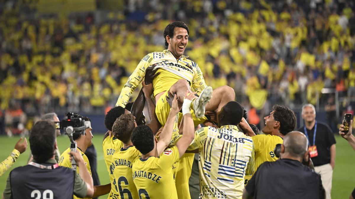 Dani Parejo open to Valencia CF return: «The club is the club