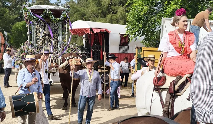Rocío Pilgrimage: Córdoba Brotherhoods Embark on Journey of Faith