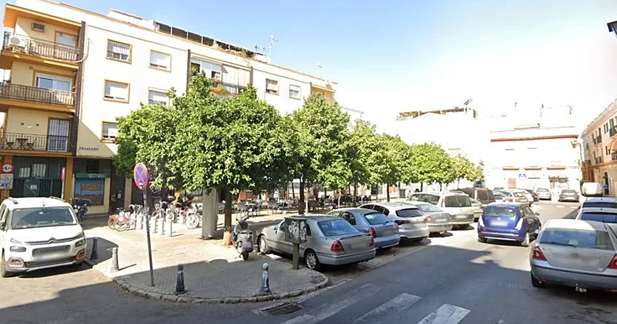 Sevilla’s Plaza del Pelícano to Restore Medieval Red Cobblestones in Major Renovation
