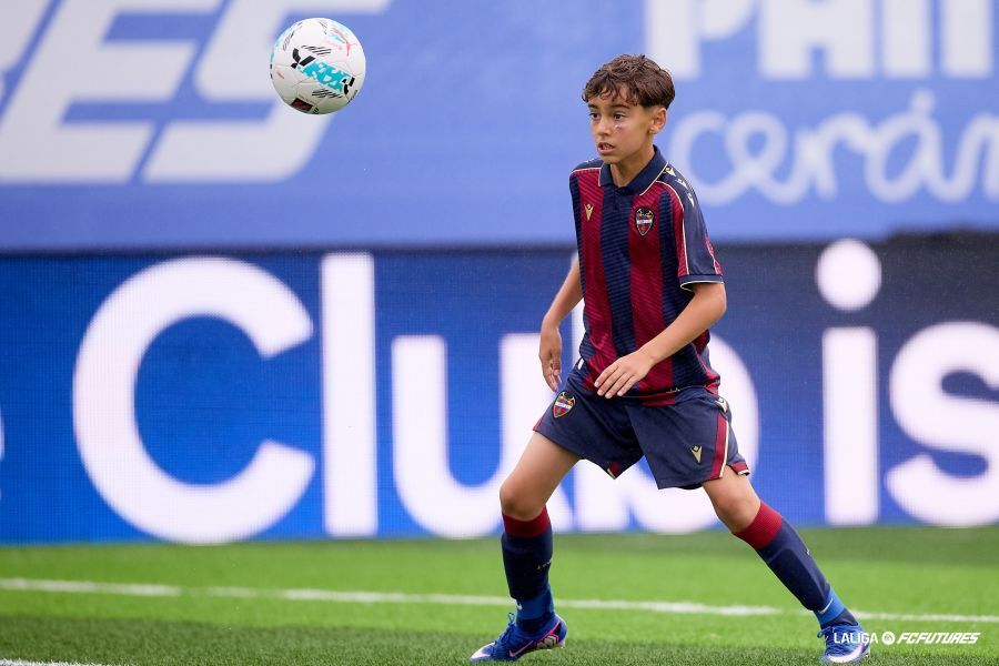 Cantera Granota Masculina Participa en Múltiples Torneos
