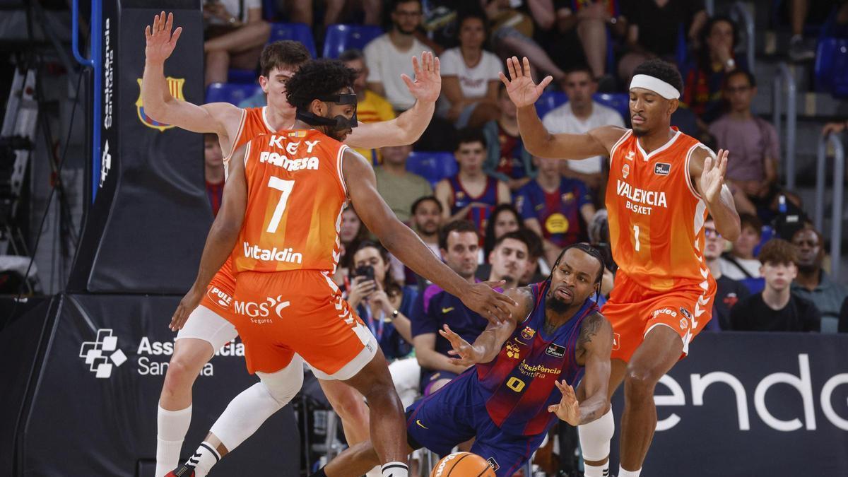 El Valencia Basket se enfrenta al FC Barcelona en la gran final de la Liga Endesa. El conjunto taronja llega a esta instancia como el único