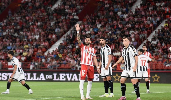 Castellón y Almería se enfrentan en la ida de las semifinales del playoff de ascenso a Primera División