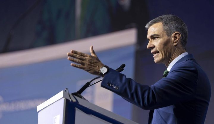 Sánchez activa los Presupuestos de 2027 como estrategia electoral y cuestión de confianza