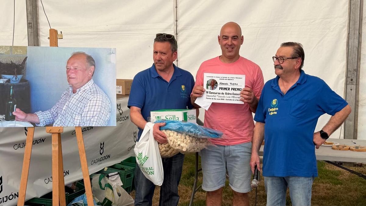 El pasado sábado, la localidad de Castiello de la Marina, en Villaviciosa, celebró sus tradicionales fiestas de San Juan con una jornada rep