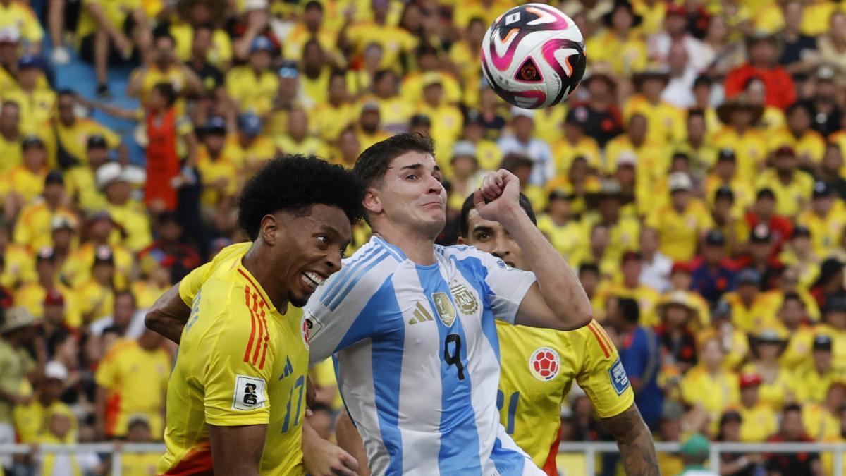 El defensor colombiano Johan Mojica ha insistido en la necesidad de que su selección demuestre su «jerarquía» sobre el terreno de juego cuan