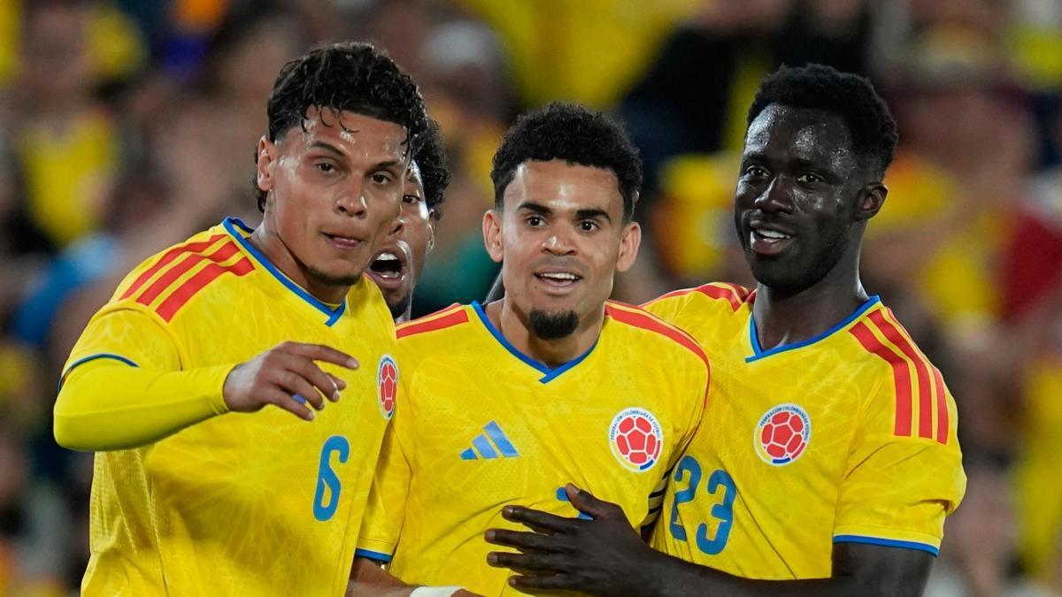 La afición colombiana recibe a su selección con una fiesta en Guadalajara