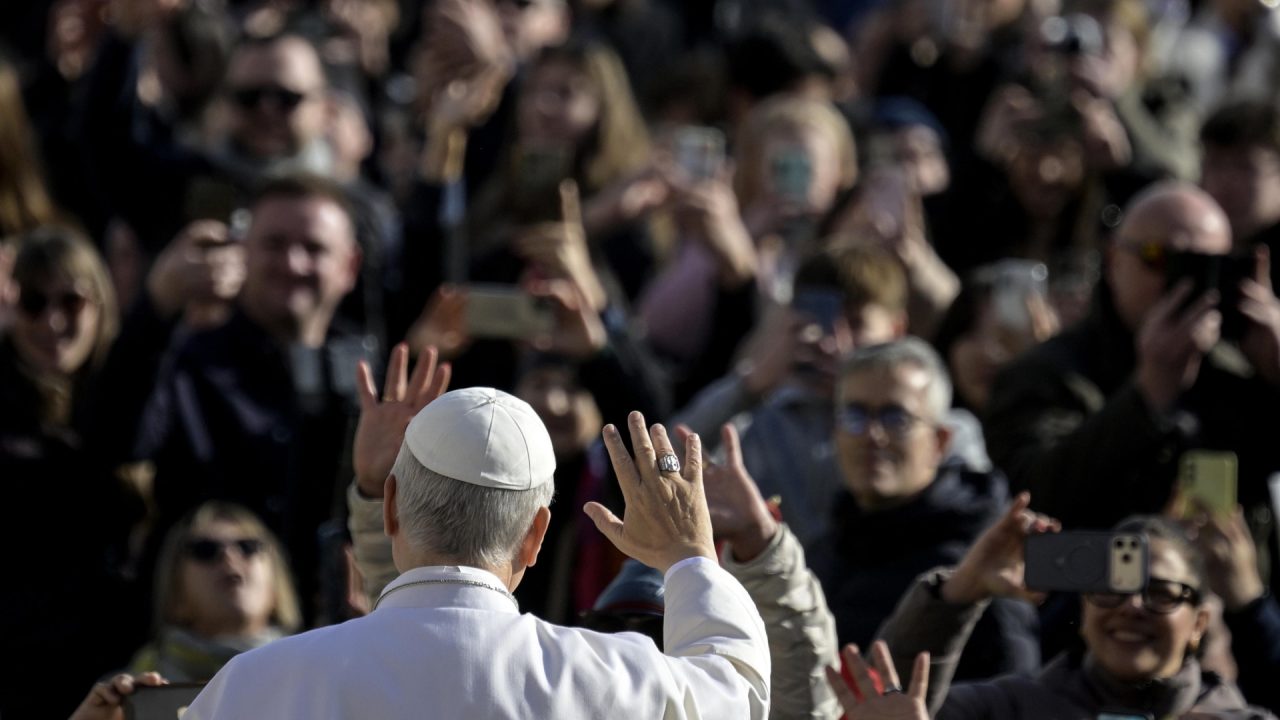El Papa León XIV inicia su histórica visita a España