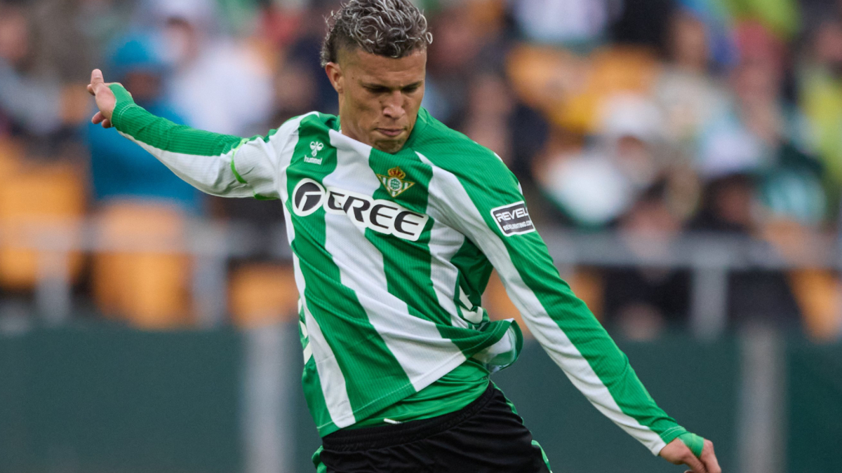 Betis Weighs Nelson Deossa’s Future Amidst Transfer Market Interest