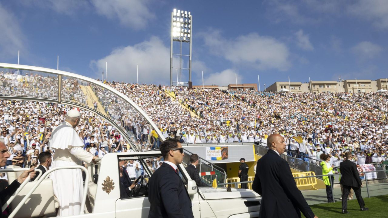 El Papa León XIV ha concluido su reciente visita a España, dejando tras de sí una serie de mensajes y gestos que trascienden las cifras de a