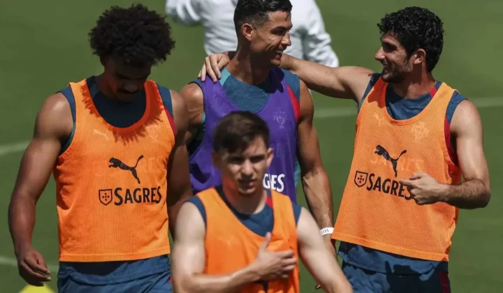 El Mundial 2026 vive una jornada vibrante este miércoles 17 de junio, con varios encuentros de alto voltaje que mantendrán pegados a los afi