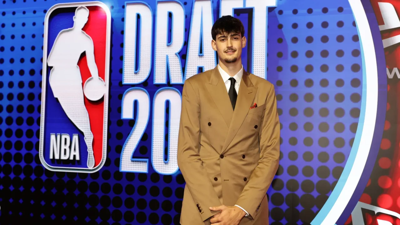 El futuro del baloncesto español Aday Mara da un paso decisivo hacia la NBA tras ser seleccionado por los Oklahoma City Thunder. El joven pí