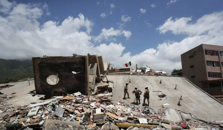 Un fuerte terremoto ha sacudido Venezuela, dejando tras de sí una estela de destrucción y complicando aún más la ya delicada situación human