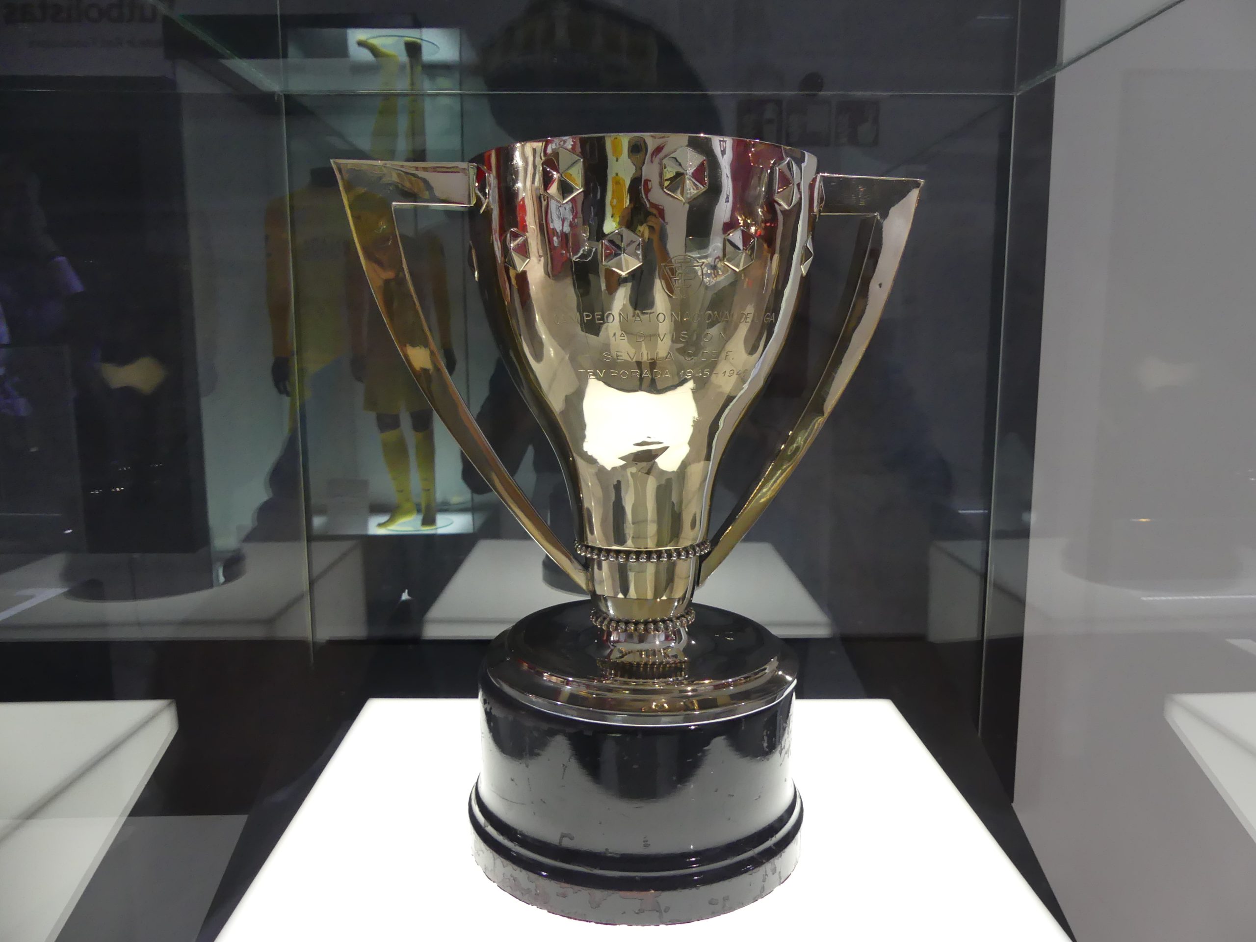 Trofeo de La Liga, estadio de fútbol español, acción de partido de La Liga