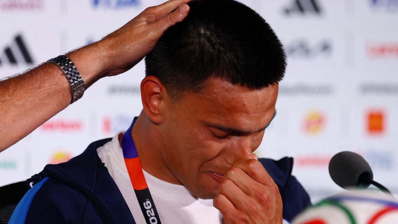 Emotivo debut de Paraguay en el Mundial: jugador de Inter Miami llora y Alfaro lo consuela