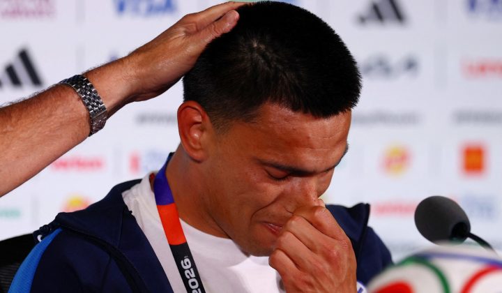 Emotivo debut de Paraguay en el Mundial: jugador de Inter Miami llora y Alfaro lo consuela