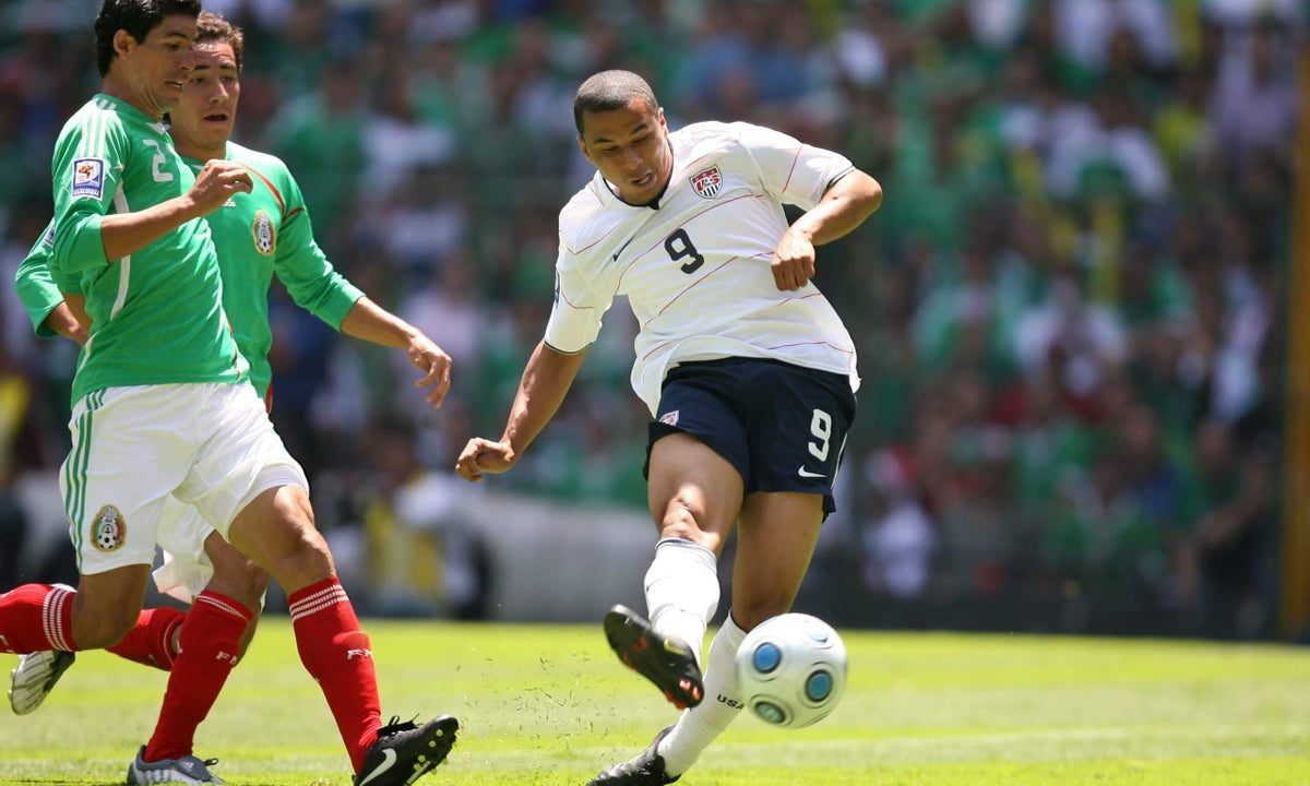 Charlie Davies recalls the unique experience of scoring at the Estadio Azteca