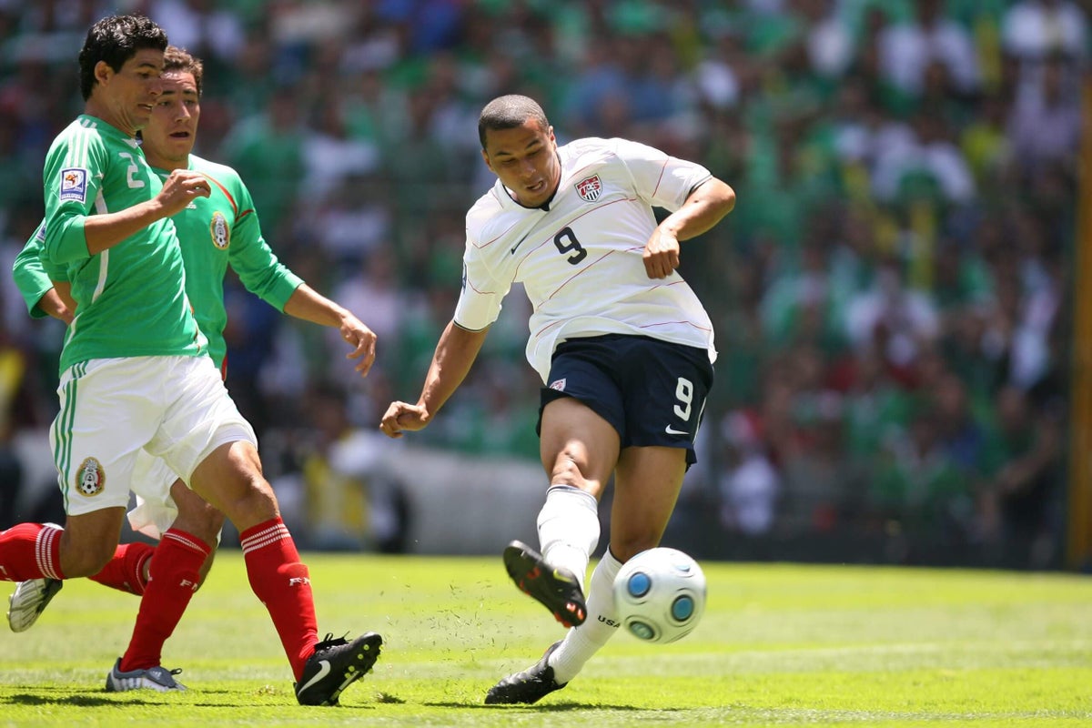 Charlie Davies celebrating a goal for the USMNT at Estadio Azteca