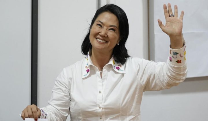 Keiko Fujimori se acerca a la presidencia de Perú tras rechazo de recurso de Sánchez