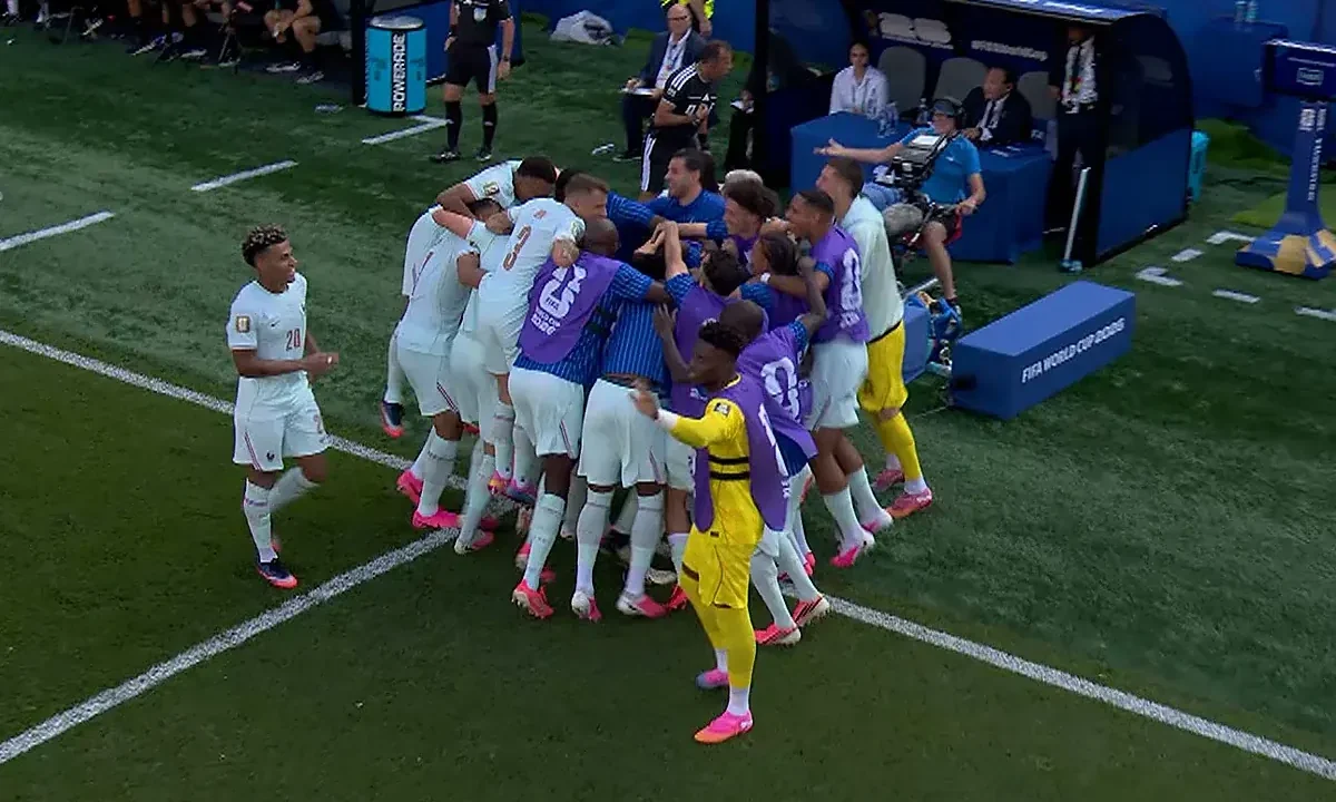 Francia se impone a Marruecos en un duelo mundialista con goles decisivos