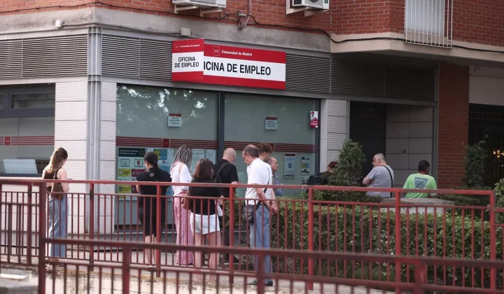España alcanza los 22,46 millones de ocupados tras un fuerte repunte del empleo en junio