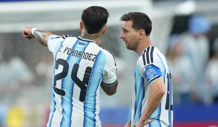 Óscar Ruggeri, leyenda del fútbol argentino y exjugador del Real Madrid, ha aprovechado su estancia en el Mundial de Estados Unidos, Canadá