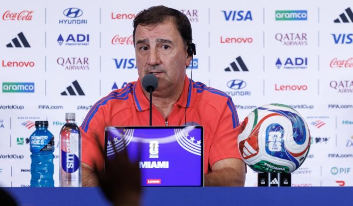 El seleccionador de Colombia, Néstor Lorenzo, manifestó su orgullo por el desempeño de su equipo tras asegurar la clasificación a los octavo
