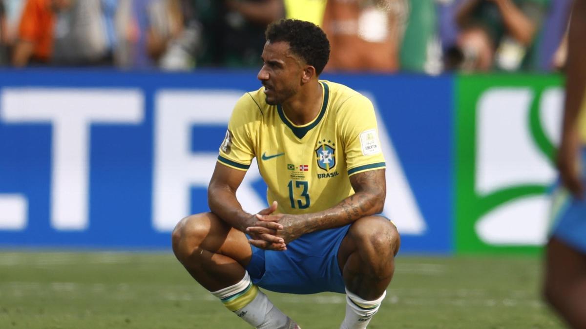 Danilo insinúa su adiós de la selección brasileña tras la eliminación del Mundial