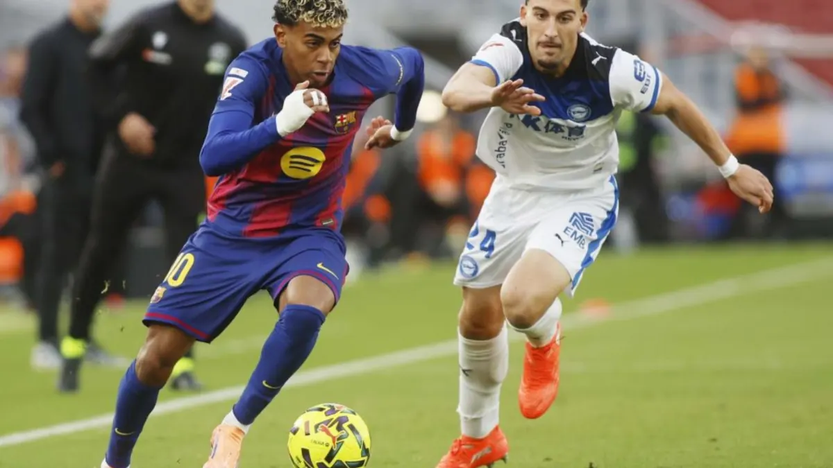 El futuro de VÃ­ctor Parada parece estar cada vez mÃ¡s lejos de Vitoria. El defensa del Deportivo AlavÃ©s estÃ¡ a un paso de convertirse en