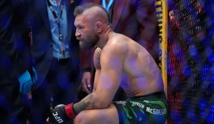 El esperado regreso de Conor McGregor al octágono de la UFC se vio envuelto en una situación surrealista y decepcionante. En el evento UFC 3