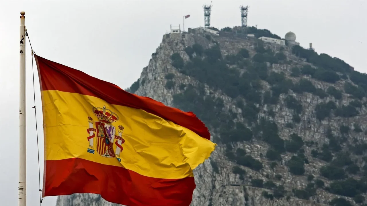 La reciente caída de la verja de Gibraltar marca el inicio de una nueva era en las relaciones económicas entre España y el Peñón, con implic