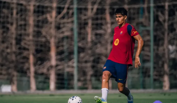 El futuro inmediato del FC Barcelona en la pretemporada se ve marcado por la incertidumbre que rodea la lesión de Frenkie de Jong. Tras su p