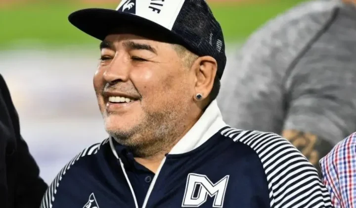 Secretario de Maradona declara que el astro estaba «en caída libre» un mes antes de su muerte
