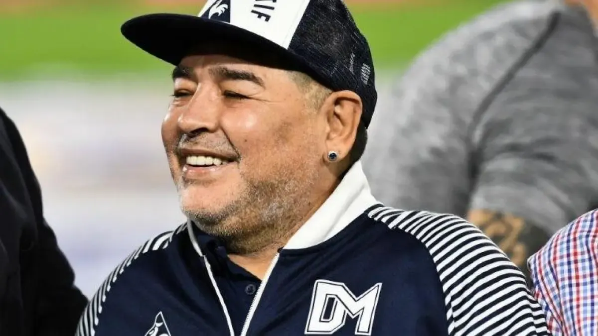 Secretario de Maradona declara que el astro estaba «en caída libre» un mes antes de su muerte