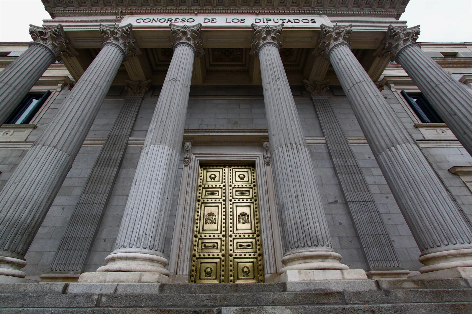 Imagen del Congreso de los Diputados en Madrid, símbolo de las negociaciones políticas.