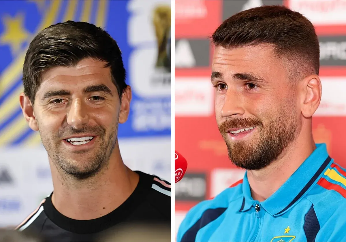 Fotografía de Unai Simón, portero de la selección española, y Thibaut Courtois, portero de la selección belga, enfrentándose en un partido de cuartos de final del Mundial.