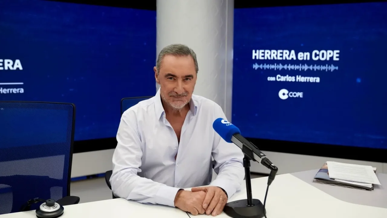 Carlos Herrera señala la falta de sintonía en el Gobierno por la crisis de Ceuta: «Se despellejaron en público