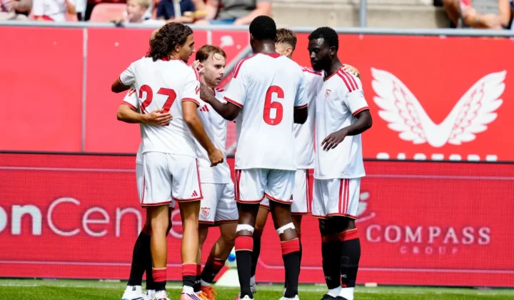 El Sevilla encadena su tercera victoria del verano ante el Utrecht con un gol de Peque
