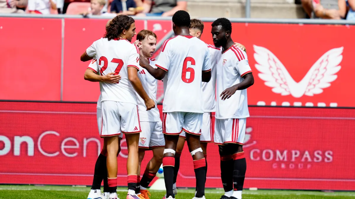El Sevilla encadena su tercera victoria del verano ante el Utrecht con un gol de Peque