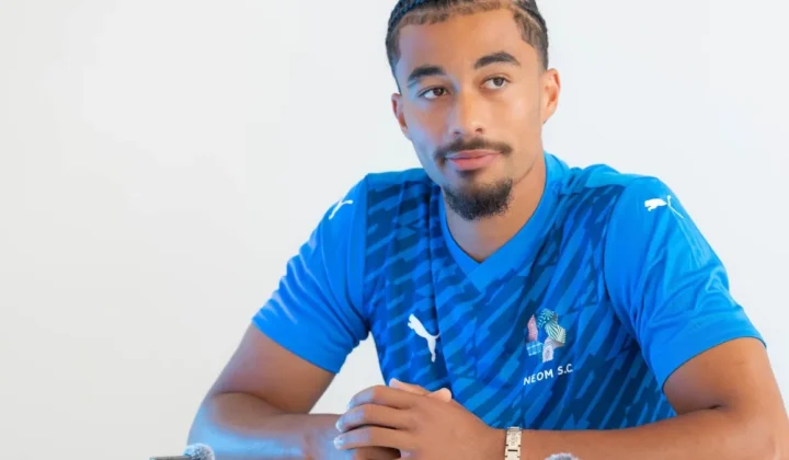 Nathan Zézé, otra opción para el central de la Real Sociedad
