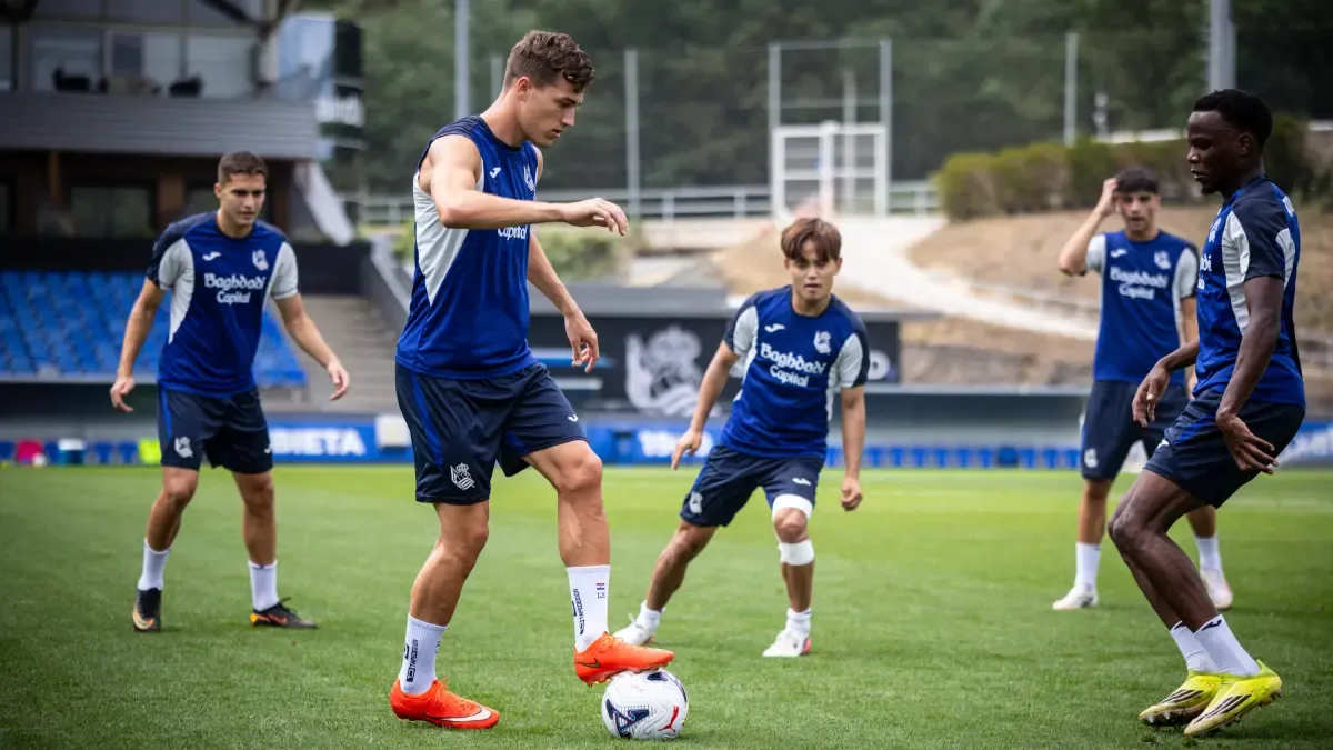La Real Sociedad se mide al Chelsea de Xabi Alonso en Stamford Bridge como ensayo general antes de la Liga