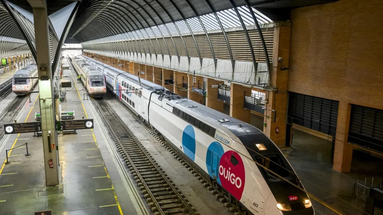 Ouigo cancela todos sus trenes el viernes y el lunes por la huelga de maquinistas